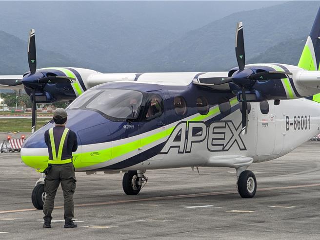 承揽金门紧急医疗后送业务的安捷航空又爆争议；安捷强调，所有作业均符合规范，呼吁外界停止不实之指控。（资料照／金门县政府）