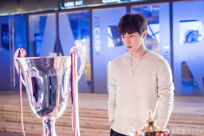 33岁大陆男星高泰宇，昔日从《快乐男声》发迹，转战戏剧圈后作品不断。（图／摄自微博）