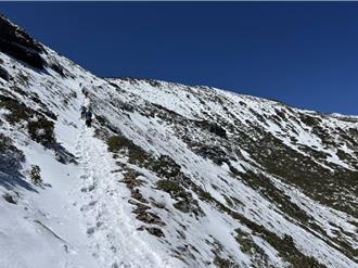 初春天气多变 雪管处延长雪季管理服务至4／15
