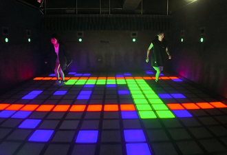 龍華科大校友創業傳奇 光穹遊戲與閃動格子引領體感遊戲市場