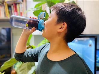 喝水也能減重？營養師揭每日飲水量公式