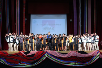 信義房屋返信義鄉 行動支持偏鄉學子