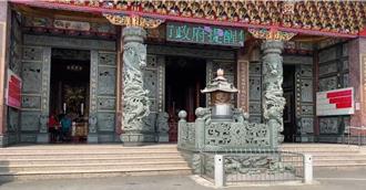 車輛聚集廟前「炫技」 警方出手取締