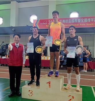 國際撐竿跳高比賽登場 11國37校選手相互切磋