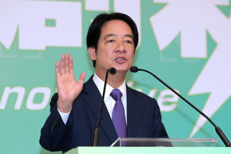 粉专引述赖清德贴文申请补助  遭深绿教授吐嘈：文青空洞