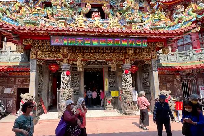 万眾瞩目！白沙屯妈祖进香5月1日启程，3月27日起开放报名。为期10天9夜的进香之旅，将在5月3日抵达北港，5月4日进行进火仪式，5月11日回銮。（吕丽甄摄）