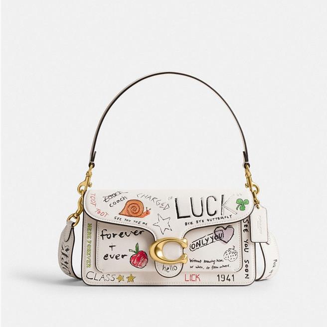 远百桃园COACH TABBY26 手袋，2万2800元。（图／远百）