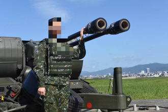 曾代言空軍形象月曆   甜心女士官當選舉幽靈人口  下場超慘