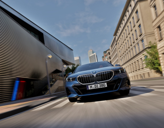 全新 BMW 520i Touring M Sport豪華旅行車 風格登場