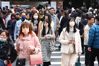 天氣》鋒面「斷兩半」南下 專家揭轉冷時間點：落差很明顯
