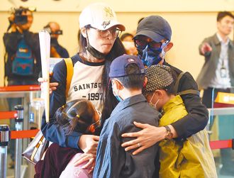 因未來國安風險辦亞亞？郭正亮批朱敬一「講妖論」