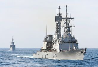 共艦照回傳慢 3艦輔導長拔官