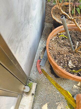 台中 持自拍棒、揮鋸 男傷2路人被逮