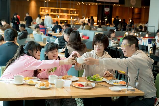 台南老爷行旅亲子专案，含甘粹餐厅早餐。（台南老爷行旅提供）