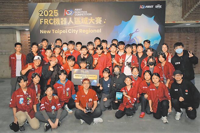 成功晉級「FRC機器人世界大賽」總決賽的板橋高中，總積分名列第77名。（新北市教育局提供／陳慰慈新北傳真）