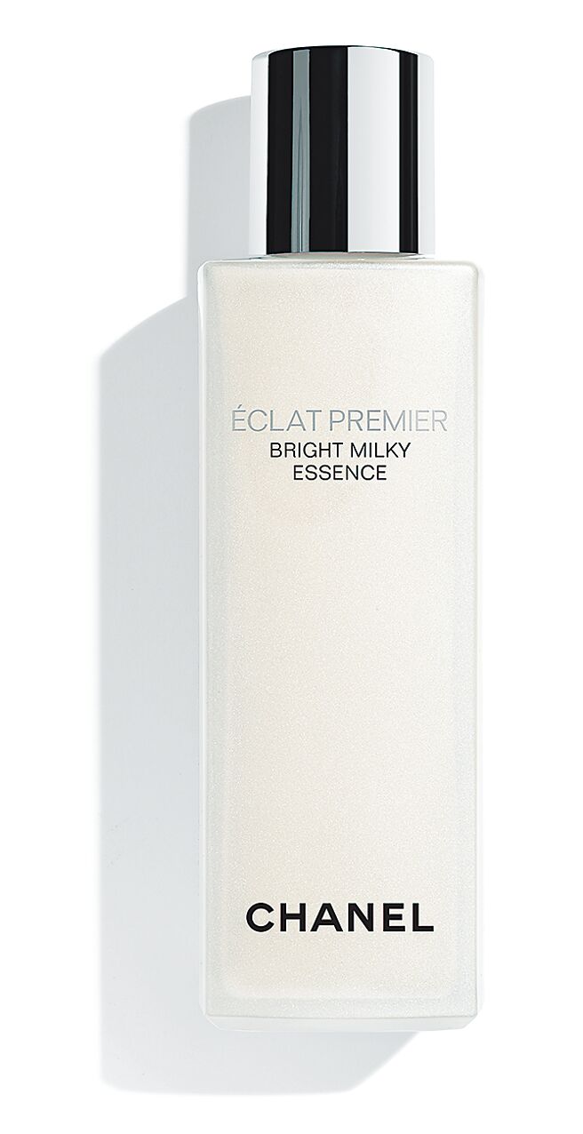 香奈兒初生光采淨亮精華露100ml，4180元。（CHANEL提供）
