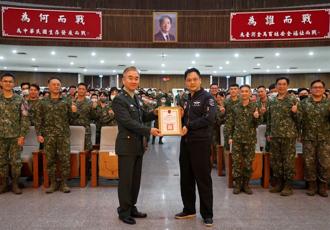 黃信凱激勵陸官生翻轉人生 承擔衛國使命