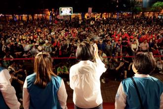 龍成宮開講爆棚  柯志恩感動喊：付出最大力量守護高雄