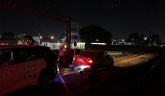 轎車誤闖平交道害大誤點 台鐵將求償損失