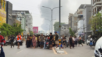 緬甸強震》家人在眼前消失 居民含淚奔逃 救災人員曝最大挑戰