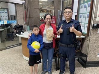 阿北20萬醫藥費滾落路邊 6小時才想起慌張報警