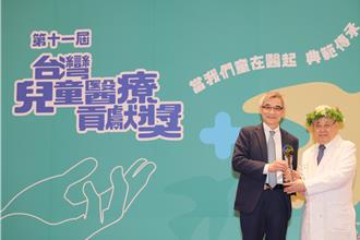 台灣小兒骨科之父郭耿南 獲頒兒童醫療終身貢獻獎
