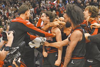 NBA》遭LOGO SHOT絕殺 詹皇向公牛致敬