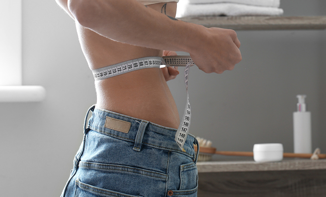 女子體重僅有25公斤，但她還不滿足，強調自己喜歡骨感身材。（示意圖：Shutterstock／達志）