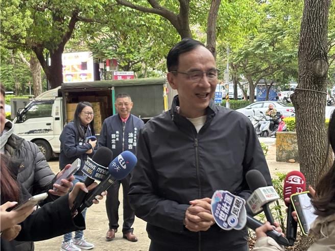 國民黨啟動「還錢於民」，拿回人民被偷走的錢全台政策說明會，29日桃園場於楊梅區埔心公園舉辦。（廖姮玥攝）