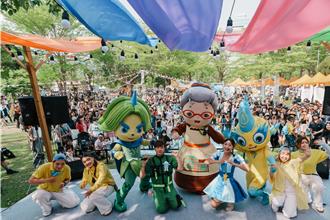 首登「大港開唱」舞台！李岳凸槌撞表演者險下跪 被20年鐵粉暖哭