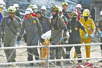 泰設野戰醫院 孕婦街頭產子