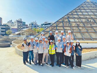 嘉市 義昌公園停車場 「鑽石之心」亮眼