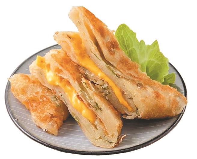 OKmart冷冻美食OKchoice主打「起司葱抓饼」等。（OKmart提供／朱世凯台北传真）