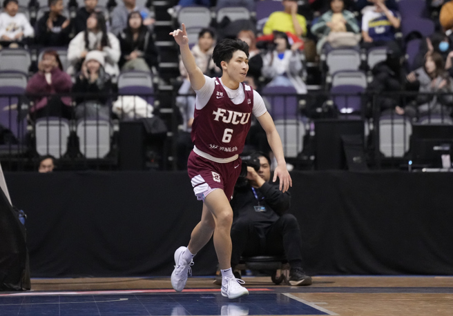 輔仁大學王翊仲30日在UBA公開男一級季軍賽貢獻20分、7助攻。（大專體總提供）