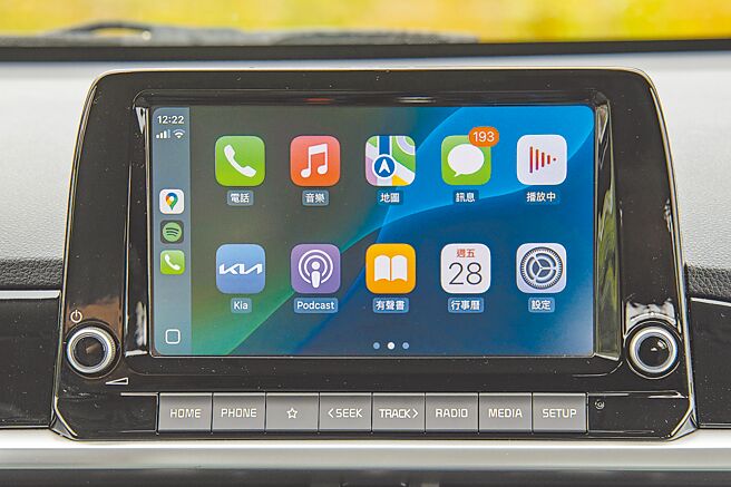 主機支援Apple Carplay與Android Auto。（陳大任攝）