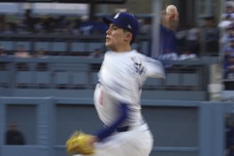 MLB》佐佐木朗希退場動作惹議 遭質疑「不尊重總教練」