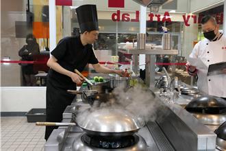 首届十得杯厨艺竞赛落幕 传承台菜创新风貌