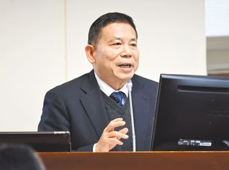 不演了？國發會主委立院喊「我們黨團」 藍委傻眼飆罵