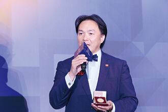 專家：三大因素 推升百貨商場井噴