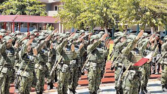 以語文對敵人效忠 現役軍人最重關7年