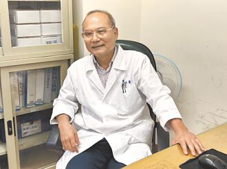 屏北唯一小儿外科医 誓言做到70岁