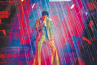 老蕭澳門被拱脫衣 急說我結婚了