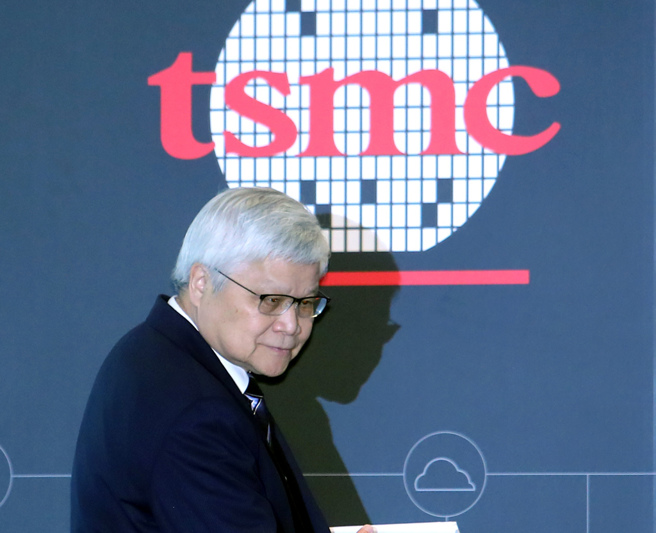 台积电董事长暨总裁魏哲家日前宣布，将再投资美国千亿美元、新建5座晶圆厂。（本报系资料照片）
