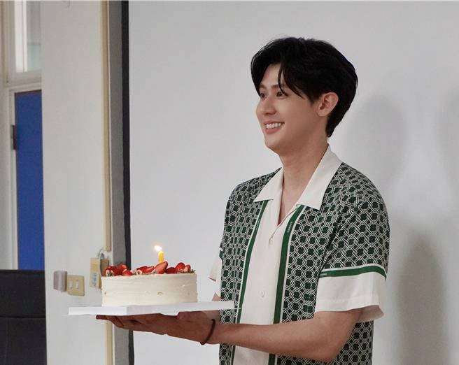 粉絲為李玉璽慶祝32歲生日。（晴空鳥提供）