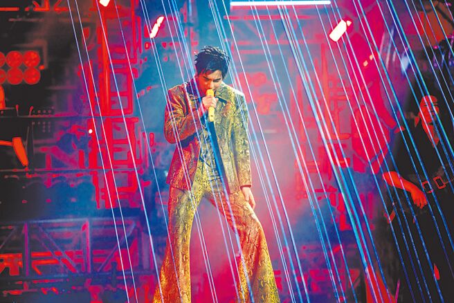 蕭敬騰「野生」演唱會澳門站，舞台視覺效果華麗再升級。（寬魚國際Ｘ華納音樂提供）