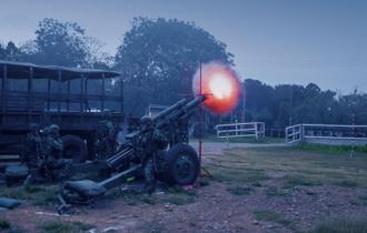 東指部混砲營夜射 展實戰化全天候作戰能量