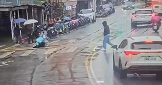 北市女騎士自摔民眾救援 遭多元駕駛衝撞重傷送醫