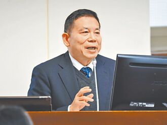 劉鏡清脫口「我們黨團」 藍轟黨國不分