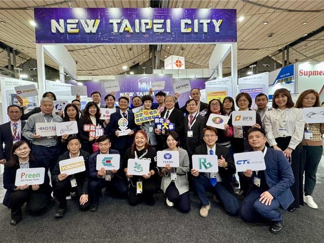 新北市政府率领20家企业首次登上全球工业科技的最高殿堂德国汉诺威工业博览会。（新北市经发局提供）