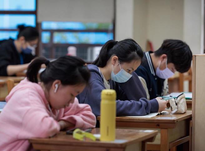 大学程式设计先修检测（APCS）迎来重大变革，教育部日前通过优化措施，将于114学年度正式实施，检测场次增加为1年6次。（本报资料照）